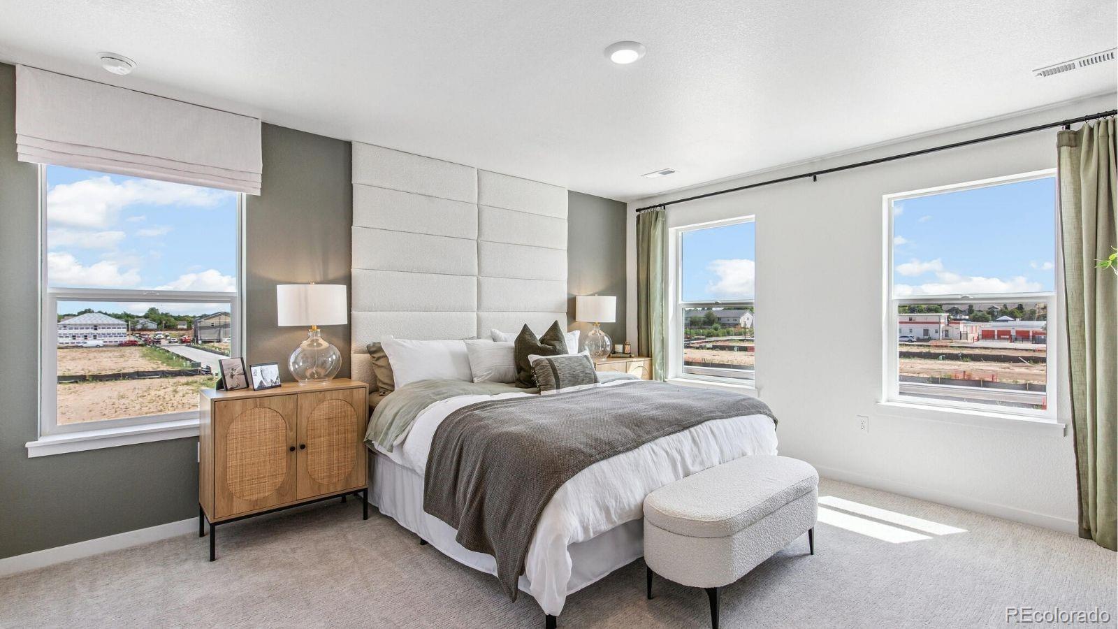 MLS Image #10 for 1402 s boston court,denver, Colorado