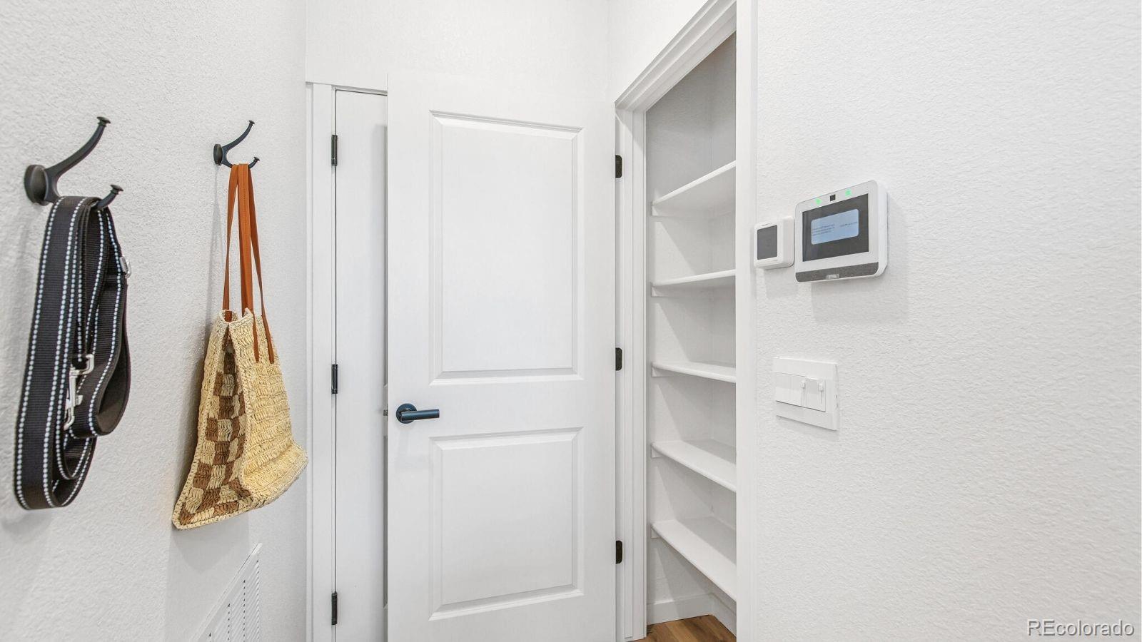 MLS Image #12 for 1402 s boston court,denver, Colorado