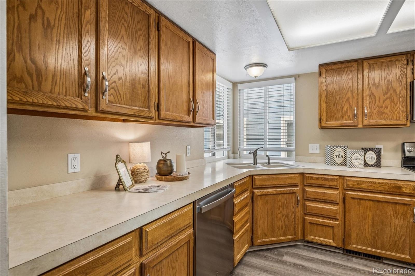 MLS Image #11 for 2175 e nichols drive,littleton, Colorado