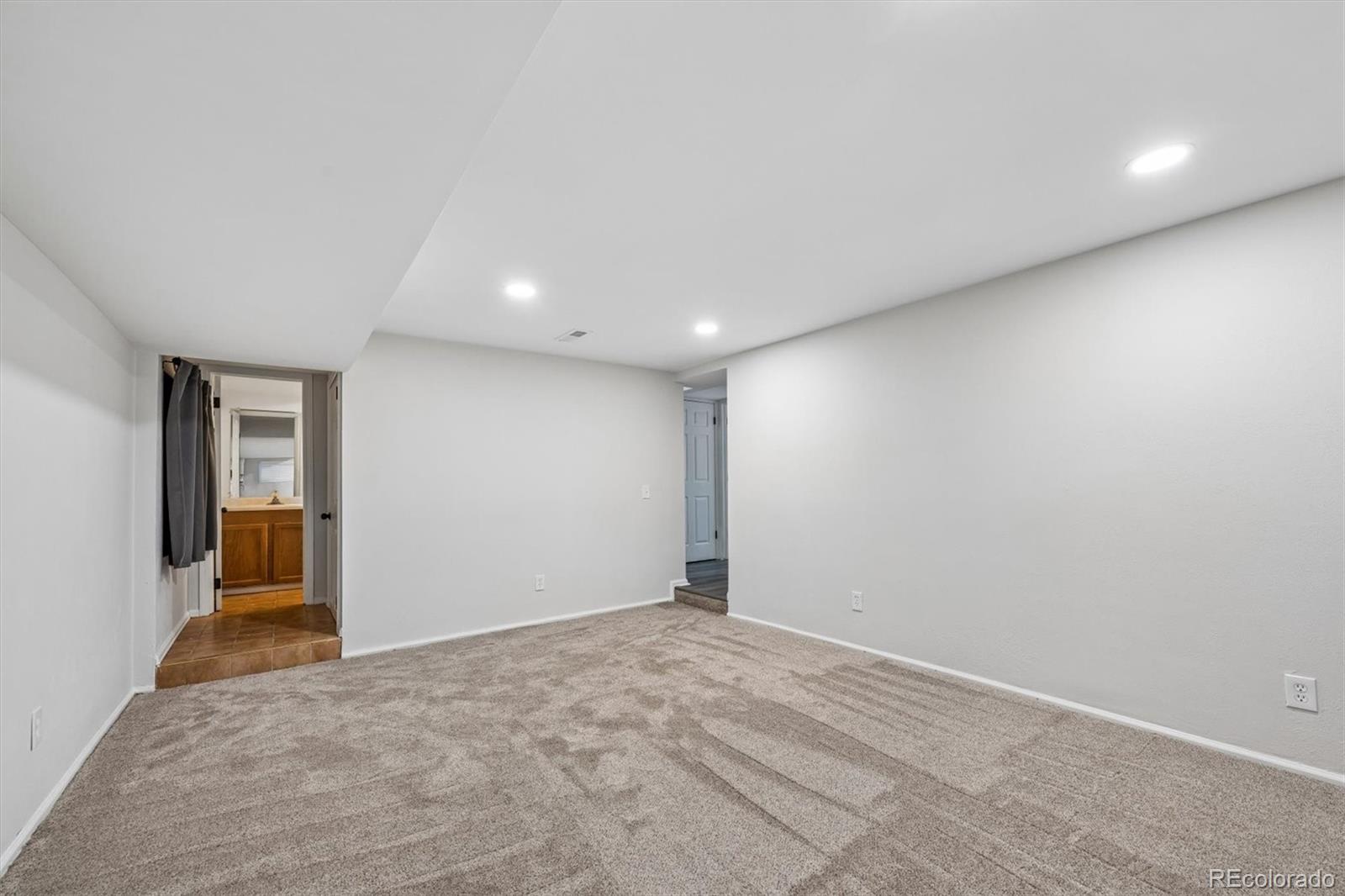 MLS Image #31 for 2175 e nichols drive,littleton, Colorado