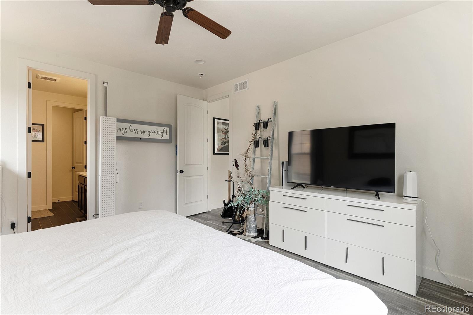 MLS Image #18 for 7858 s flat rock court,aurora, Colorado