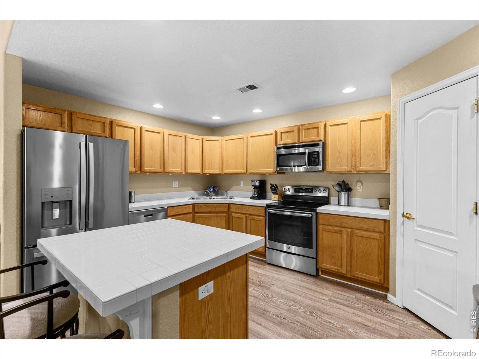 MLS Image #10 for 1012  sonoma circle,longmont, Colorado
