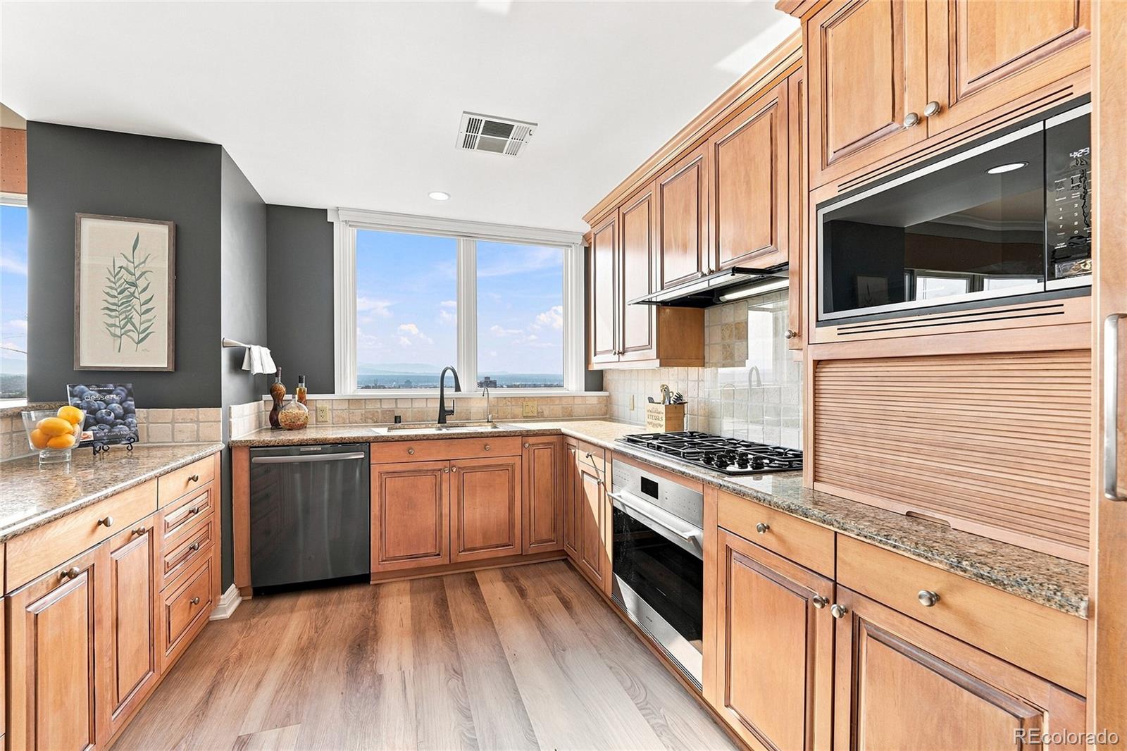 MLS Image #11 for 400 e 3rd avenue,denver, Colorado