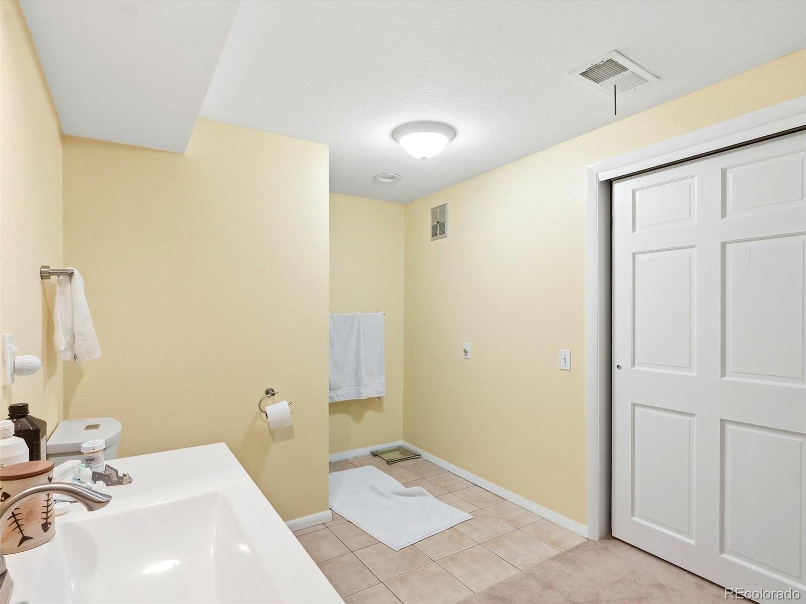 MLS Image #18 for 11507 e amherst circle,aurora, Colorado