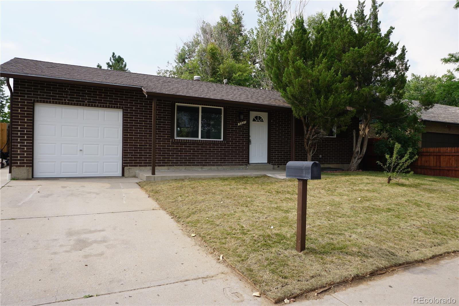 MLS Image #1 for 5527  chandler court,denver, Colorado