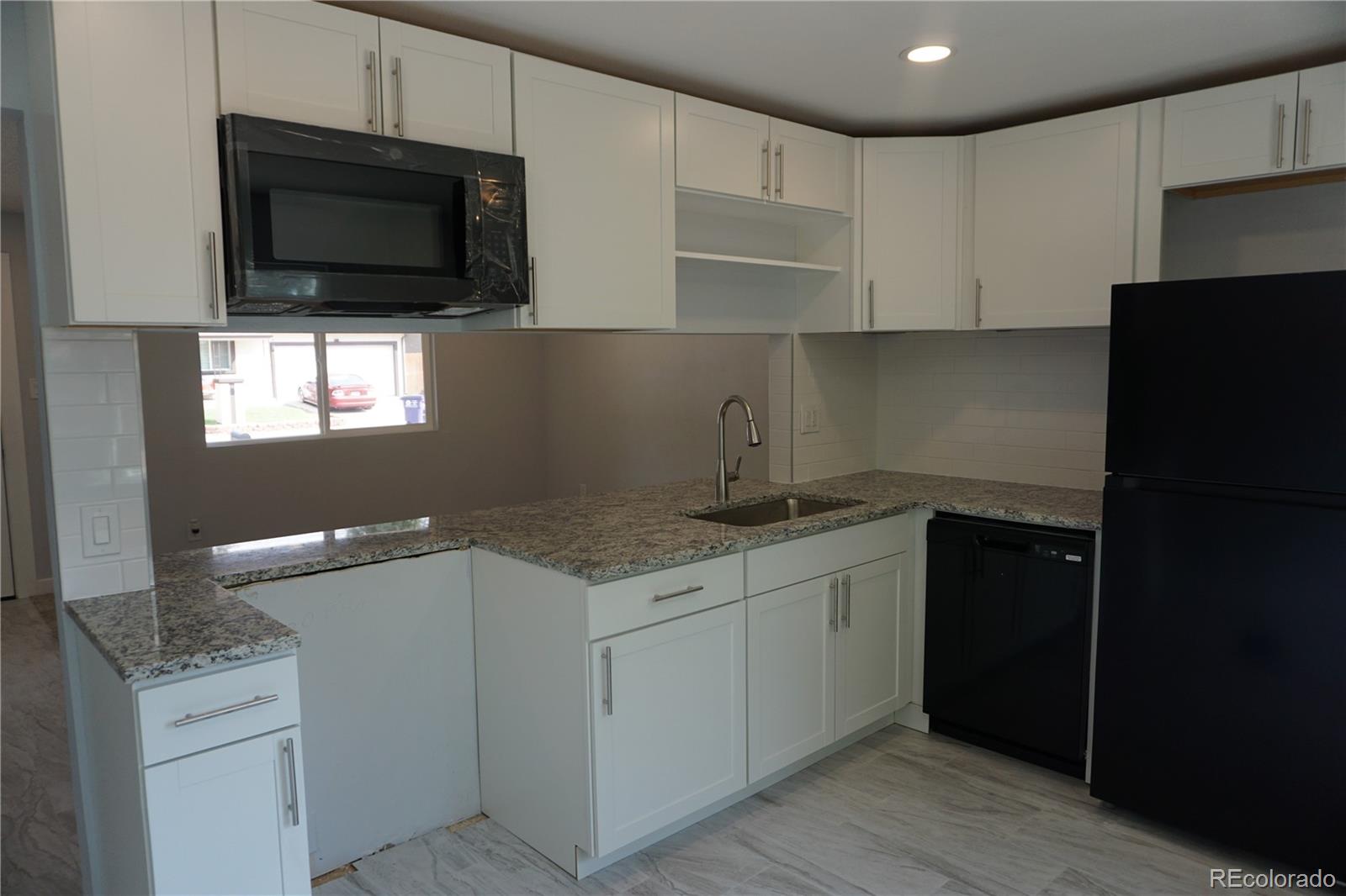 MLS Image #11 for 5527  chandler court,denver, Colorado
