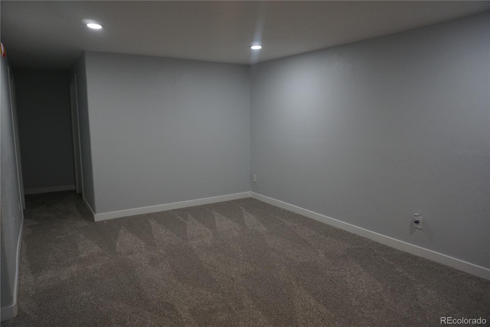 MLS Image #22 for 5527  chandler court,denver, Colorado