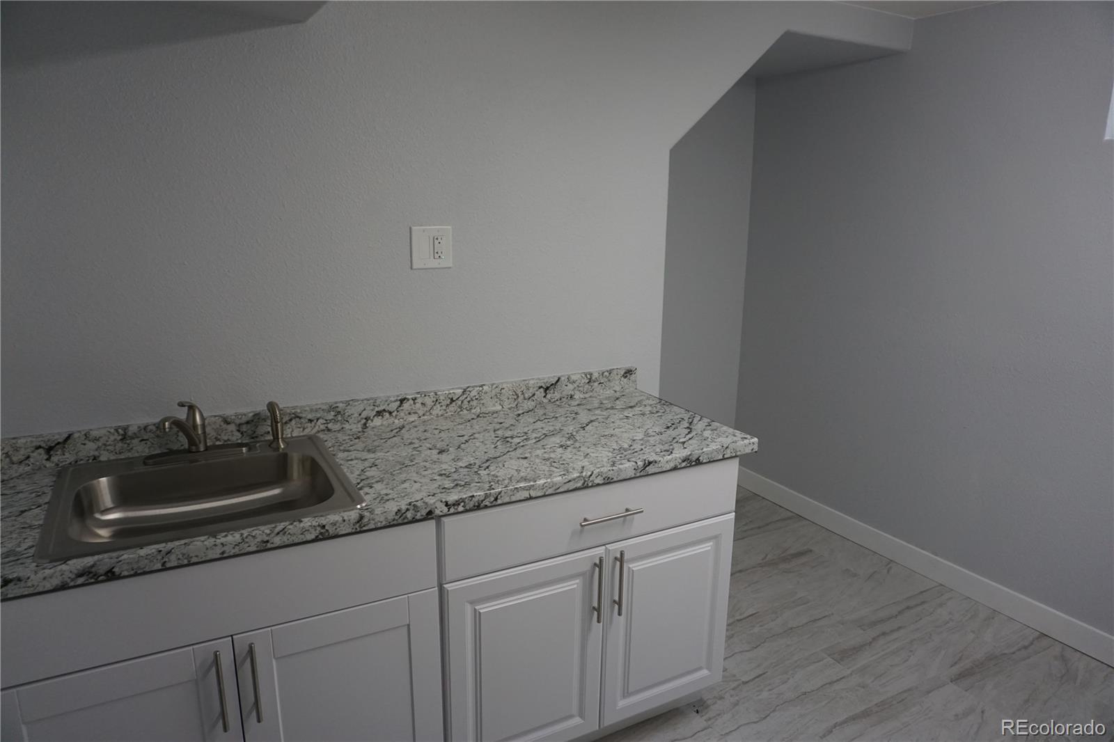 MLS Image #32 for 5527  chandler court,denver, Colorado