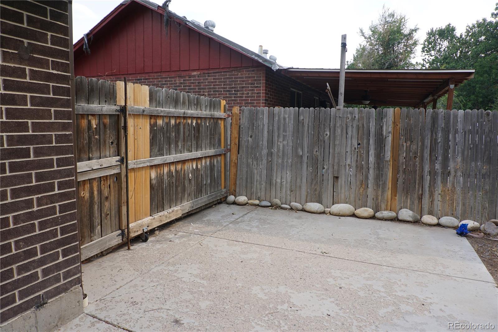 MLS Image #36 for 5527  chandler court,denver, Colorado