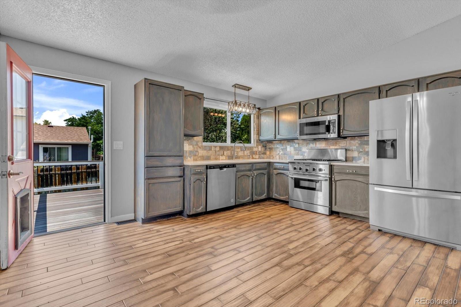 MLS Image #7 for 12429  ash drive,thornton, Colorado