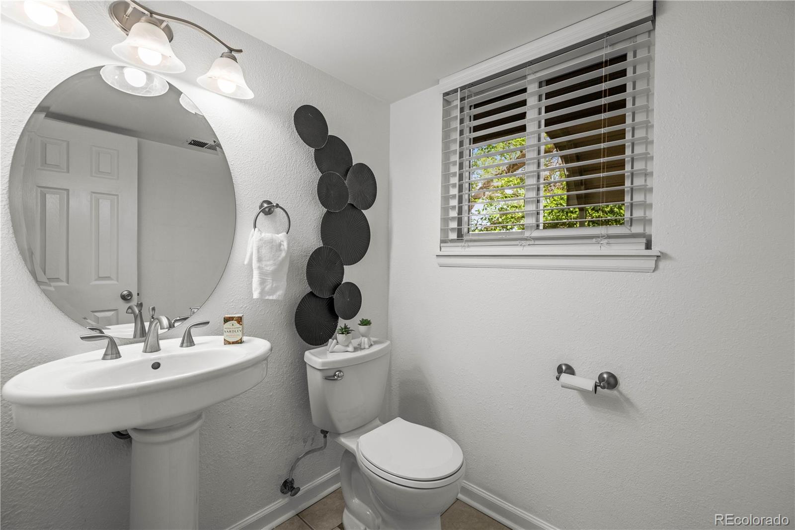 MLS Image #12 for 2527 w 104th circle,denver, Colorado