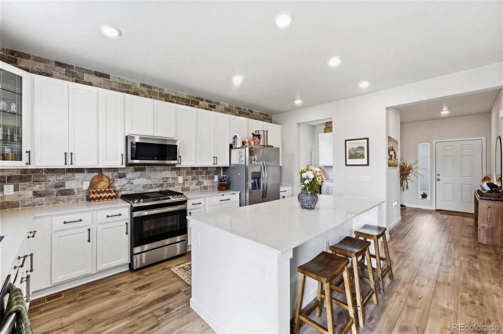 MLS Image #10 for 46545  sunrise court,bennett, Colorado