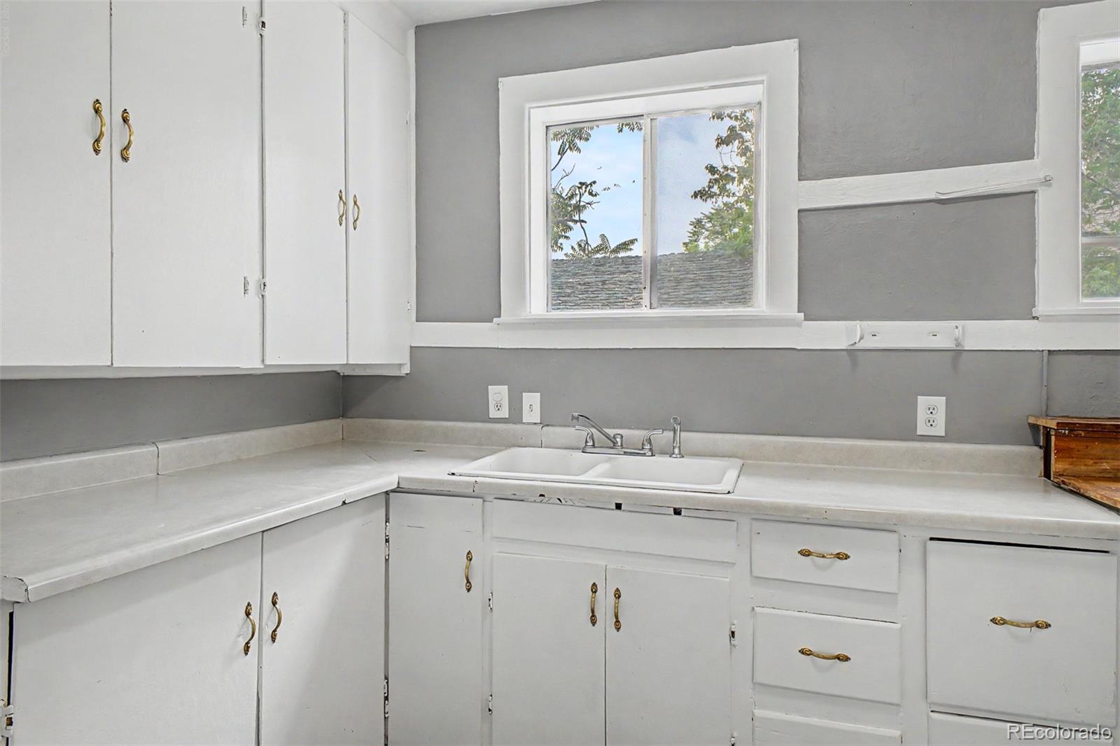 MLS Image #10 for 1340  chase street,denver, Colorado
