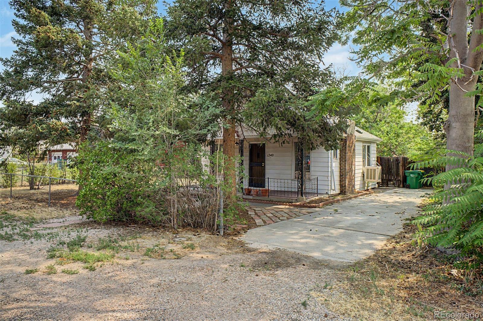 MLS Image #3 for 1340  chase street,denver, Colorado