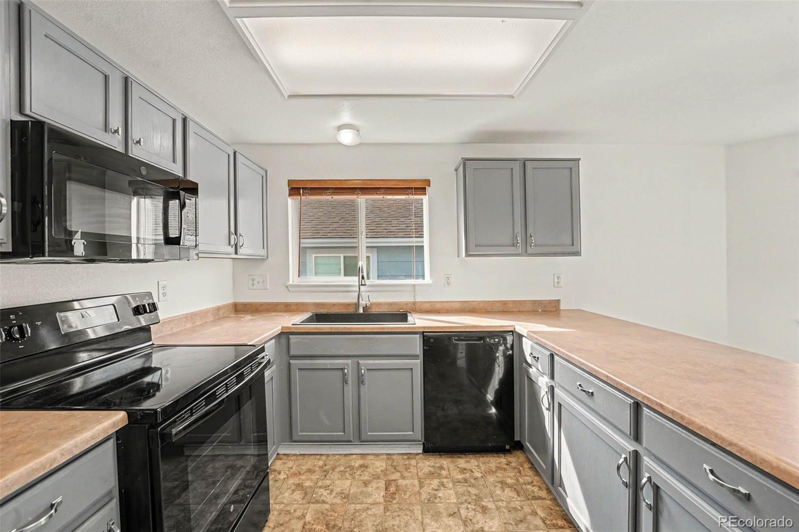 MLS Image #11 for 23869  broadmoor drive,parker, Colorado