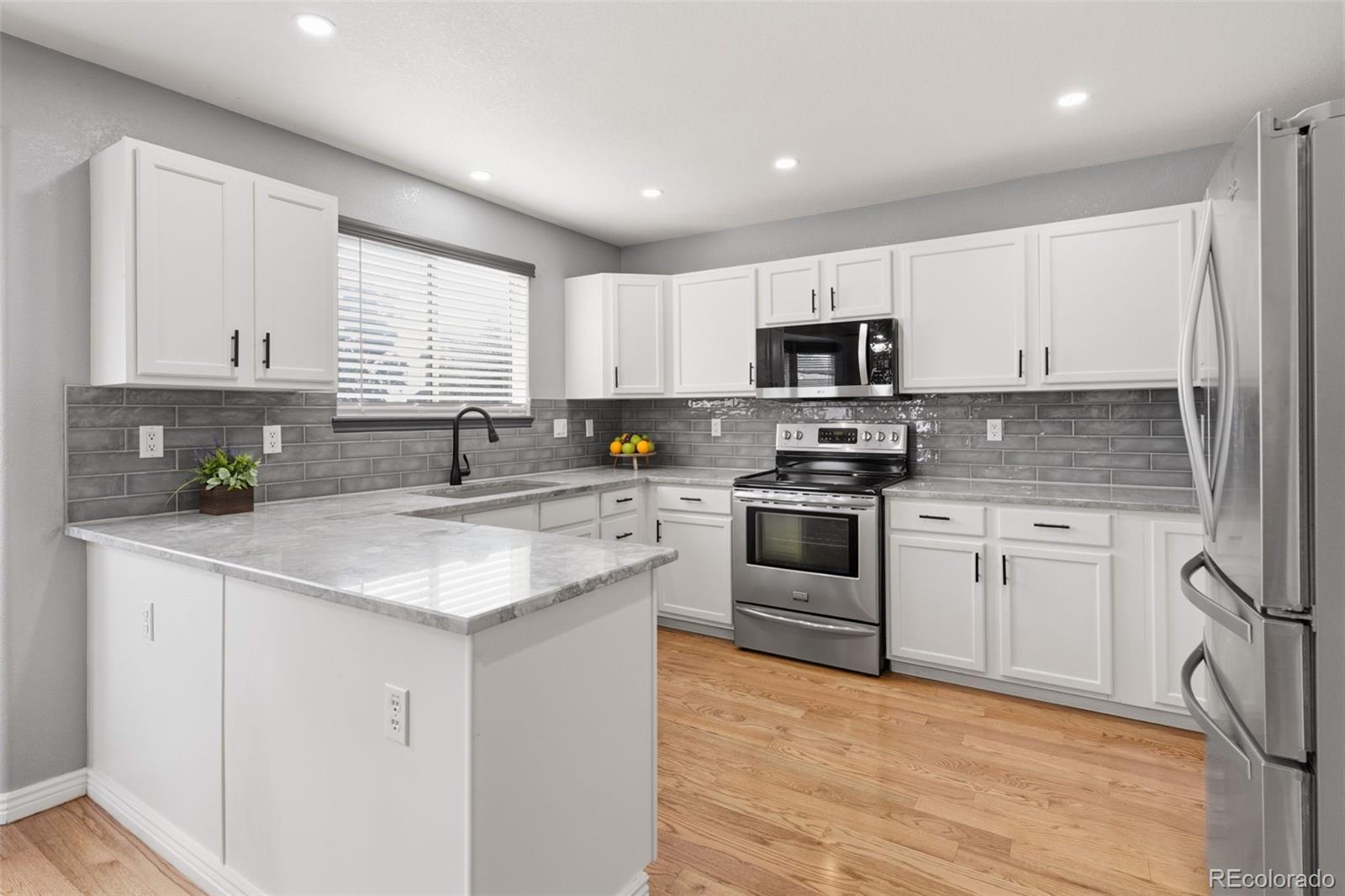MLS Image #5 for 9608  humboldt street,thornton, Colorado