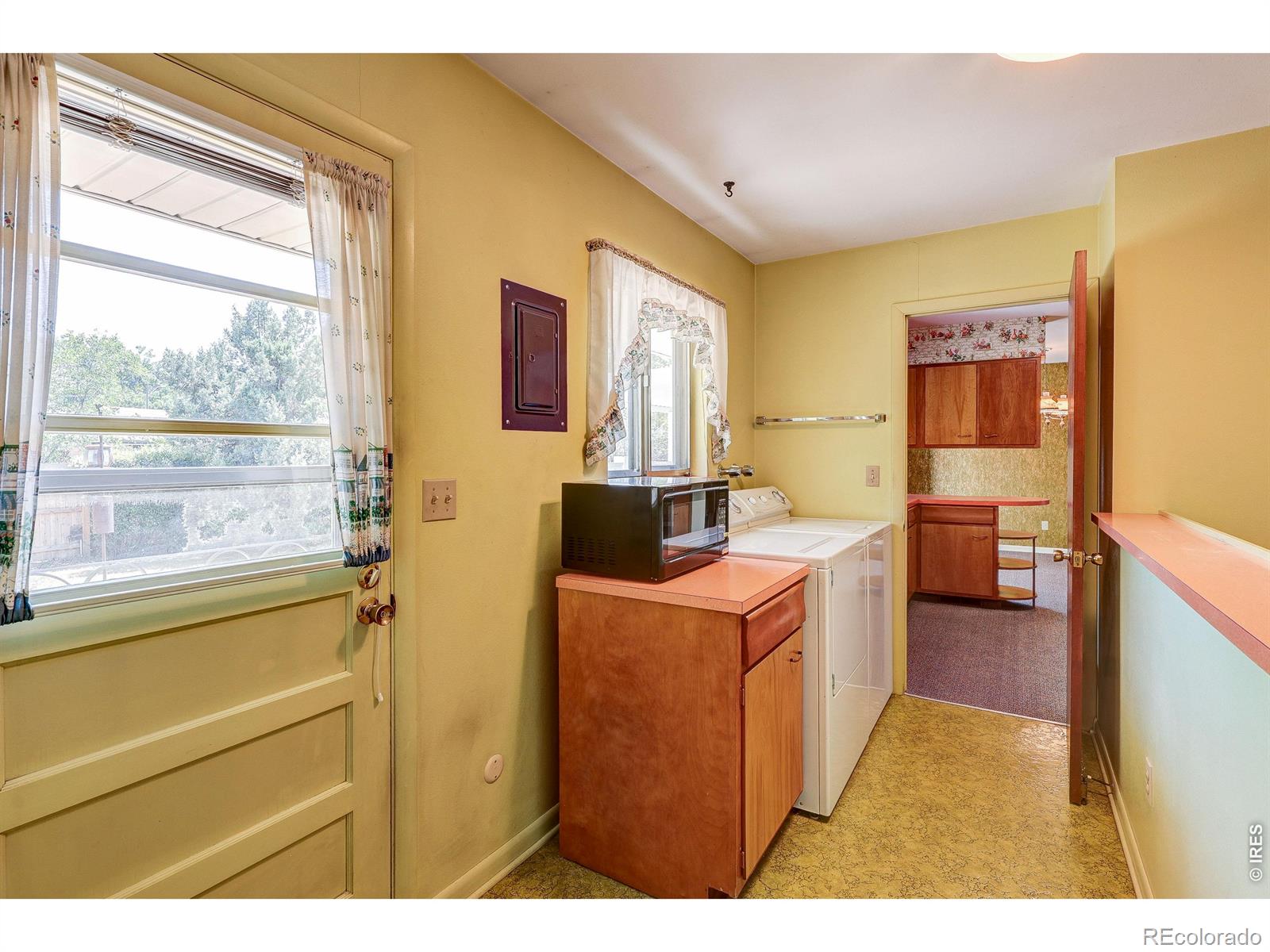 MLS Image #11 for 1416  skyline drive,fort collins, Colorado
