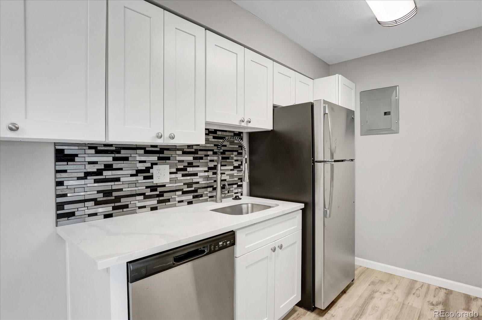 MLS Image #10 for 381 s ames street,denver, Colorado