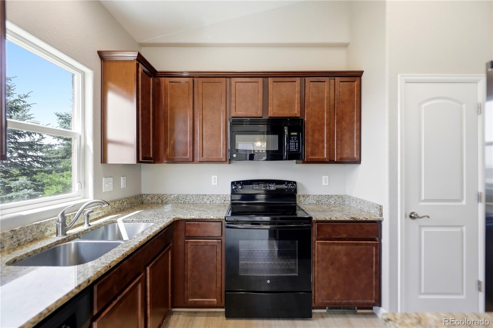 MLS Image #14 for 11649  shaolin grove,peyton, Colorado