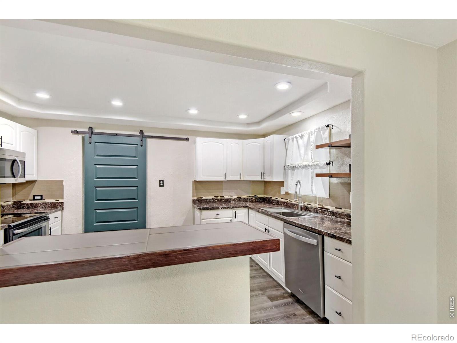 MLS Image #3 for 1735 w burlington place,denver, Colorado