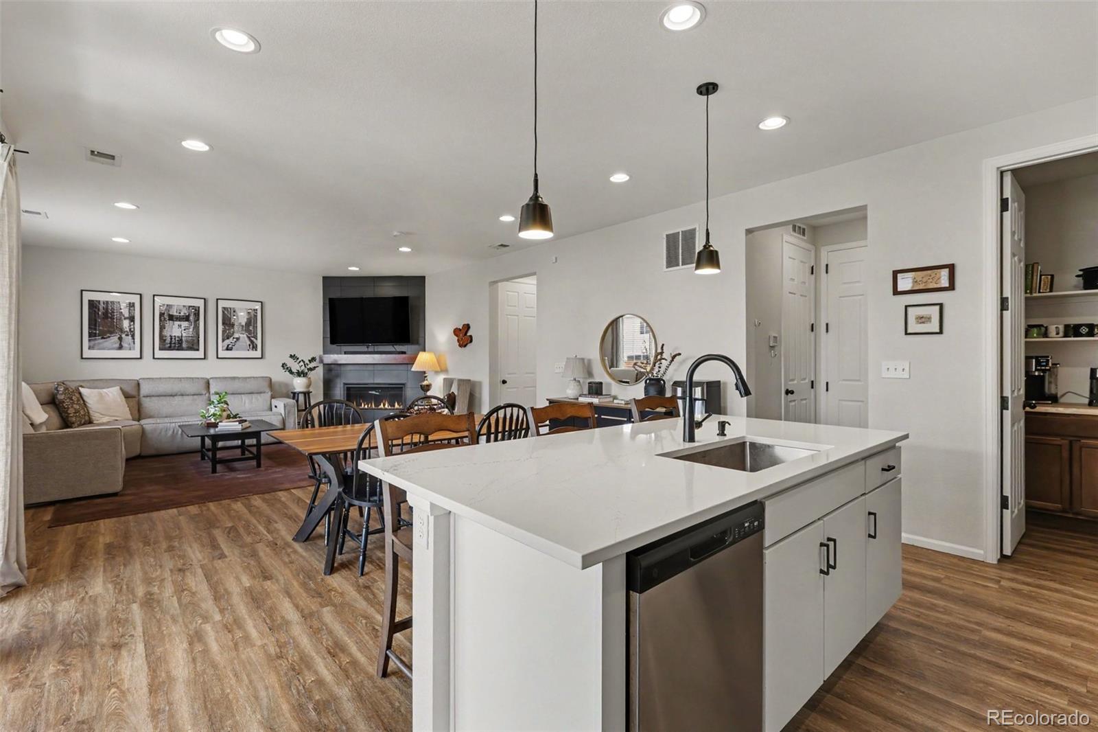 MLS Image #10 for 9761  cathay street,commerce city, Colorado
