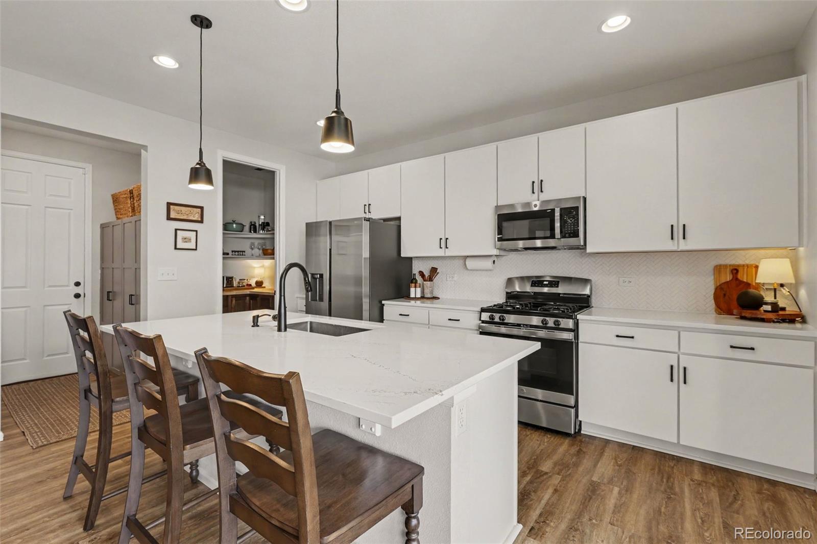 MLS Image #7 for 9761  cathay street,commerce city, Colorado