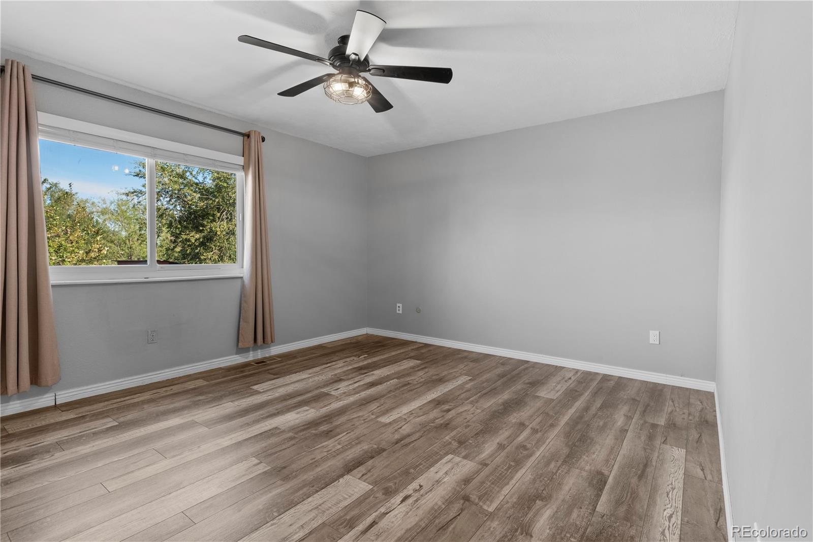MLS Image #13 for 3569 s newland street,denver, Colorado