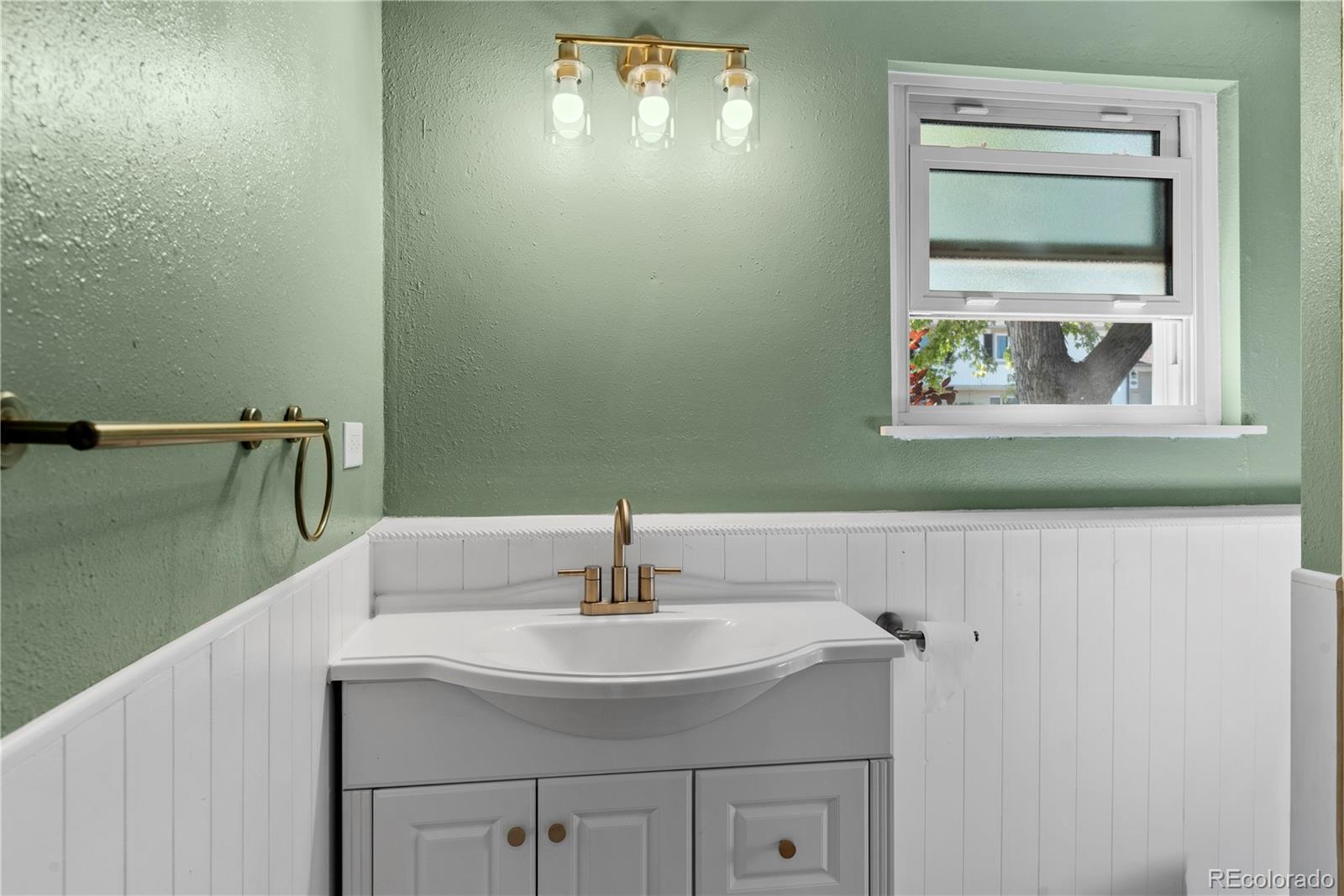 MLS Image #18 for 3569 s newland street,denver, Colorado