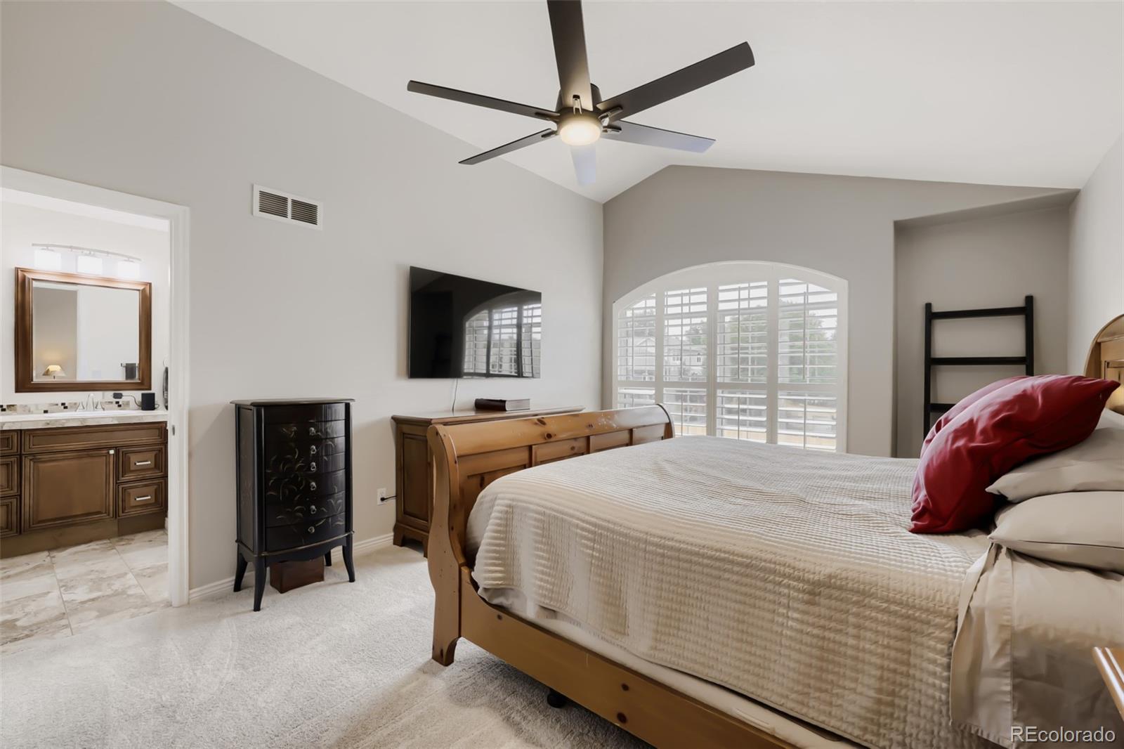 MLS Image #14 for 2897 s coors drive,denver, Colorado
