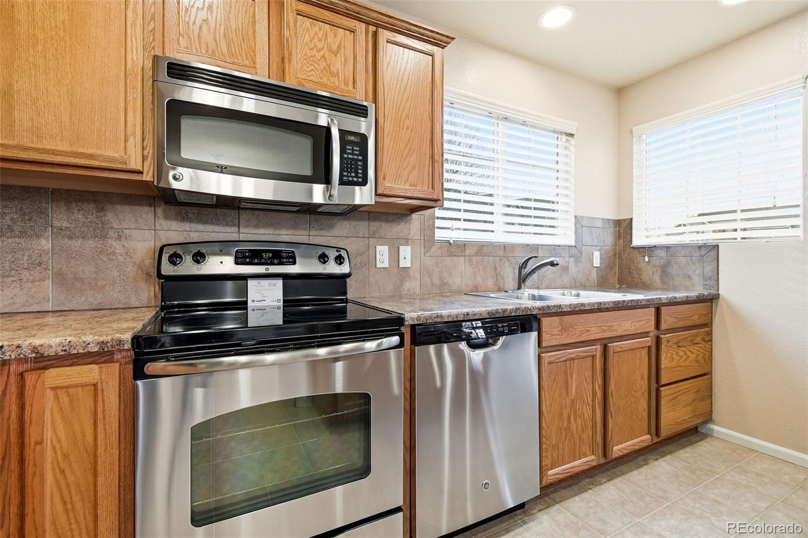 MLS Image #5 for 14300  waterside lane,broomfield, Colorado