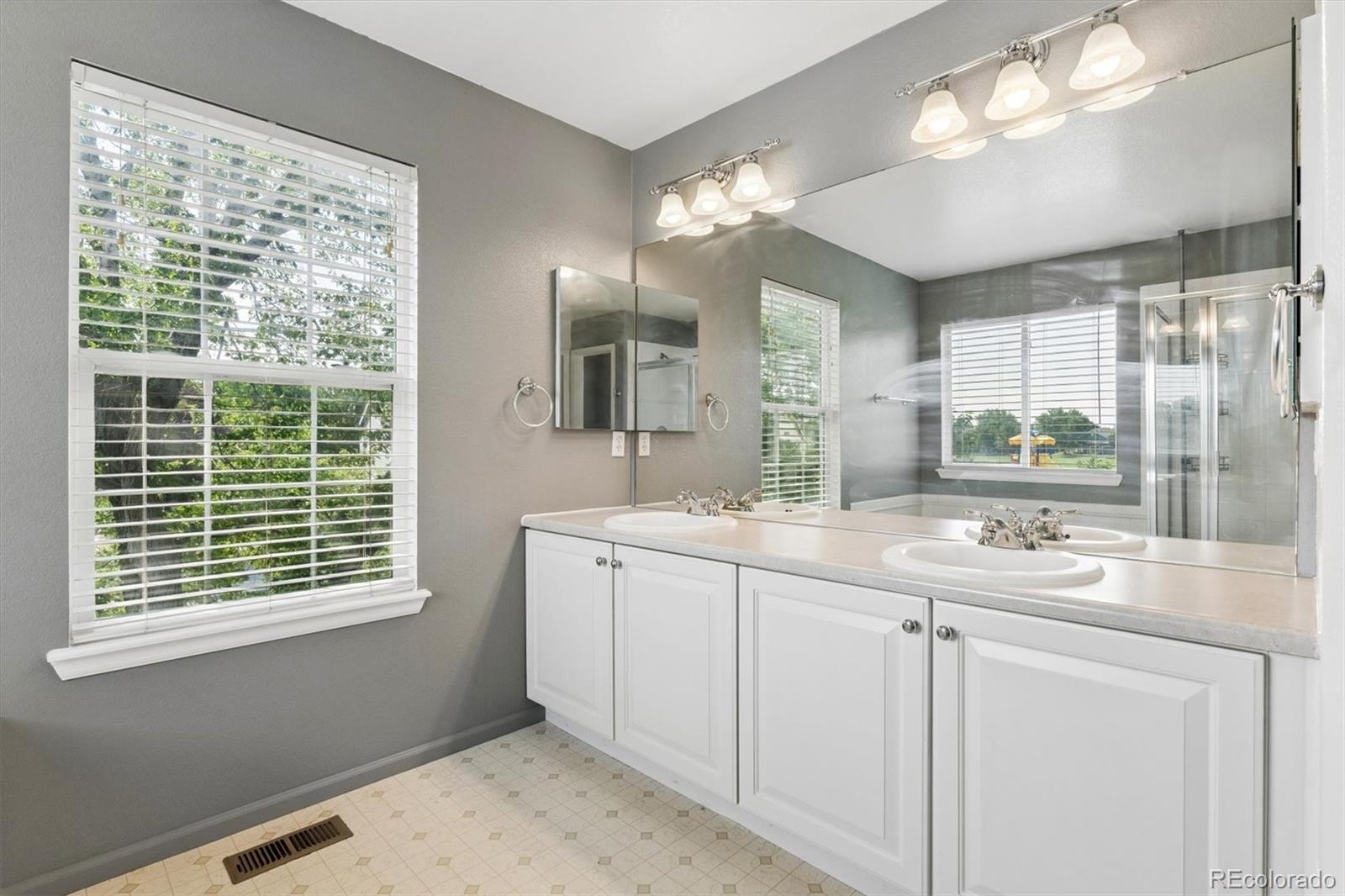MLS Image #11 for 10220  echo circle,longmont, Colorado