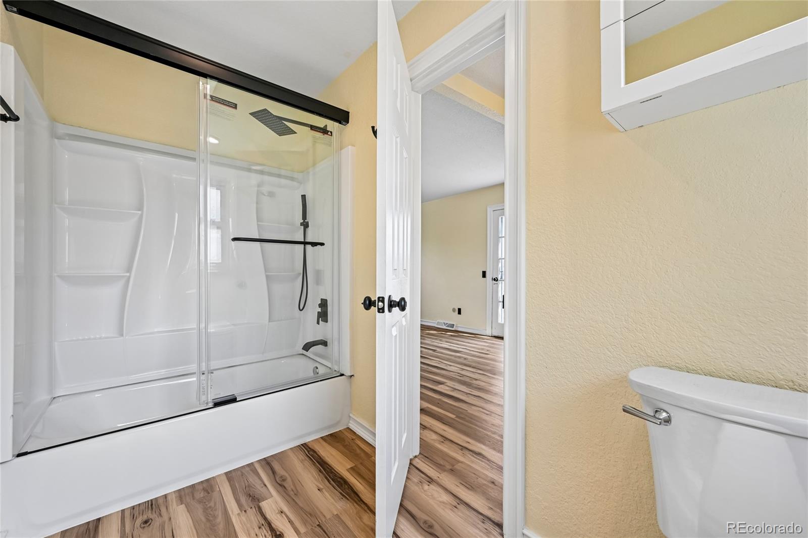 MLS Image #22 for 3145 s akron street,denver, Colorado