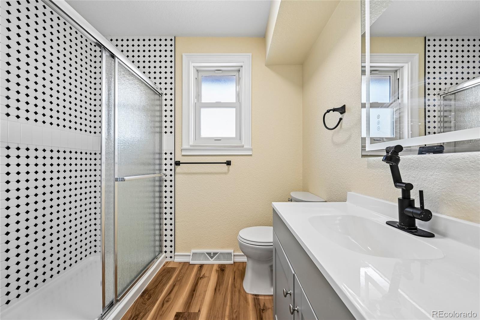MLS Image #26 for 3145 s akron street,denver, Colorado