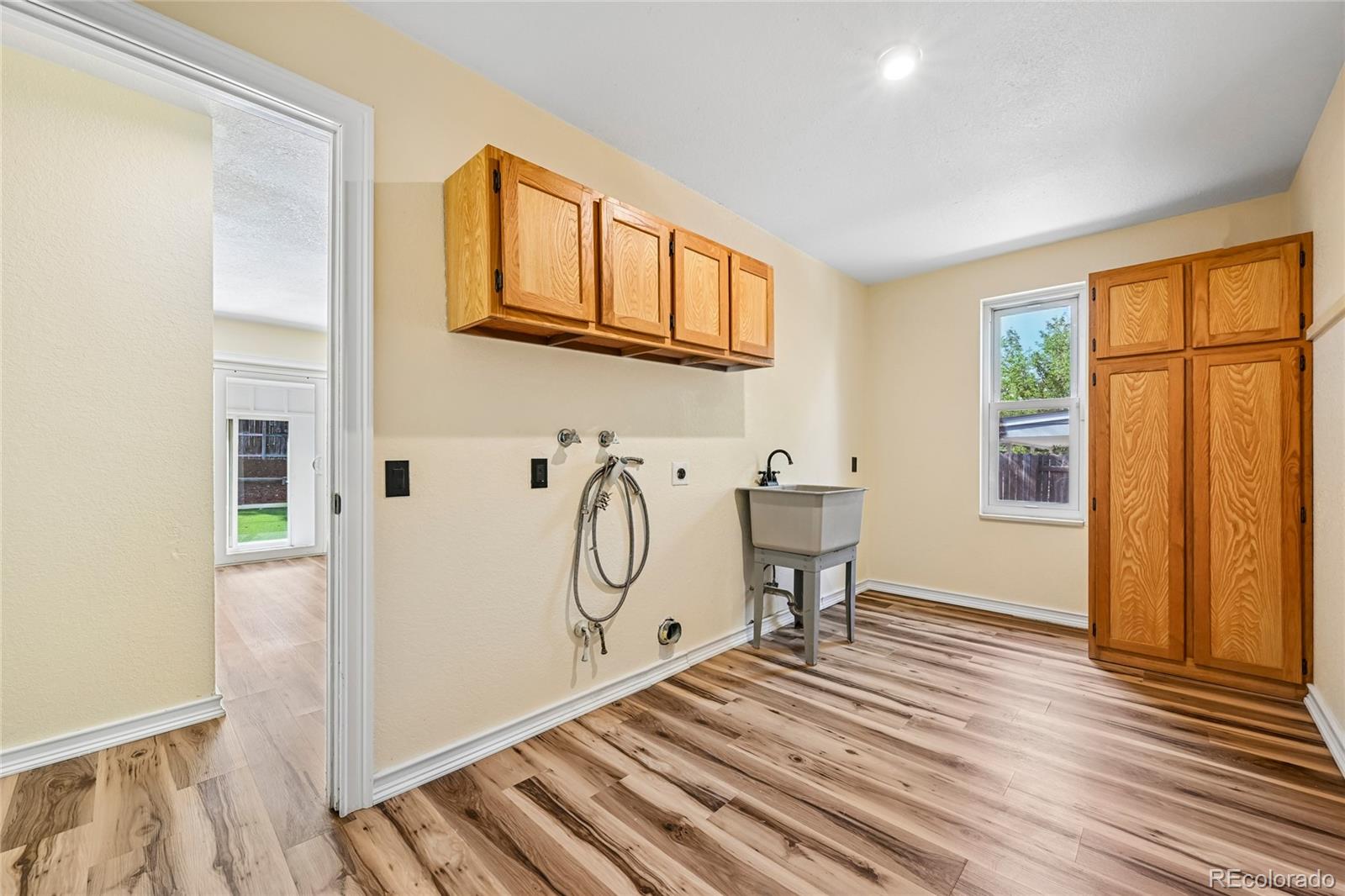 MLS Image #28 for 3145 s akron street,denver, Colorado