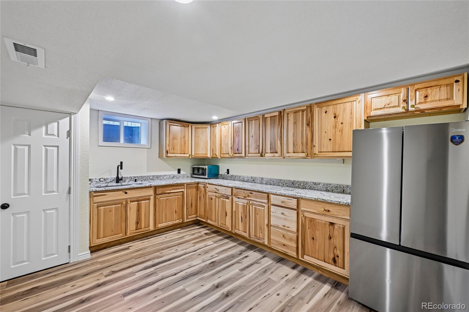 MLS Image #31 for 3145 s akron street,denver, Colorado