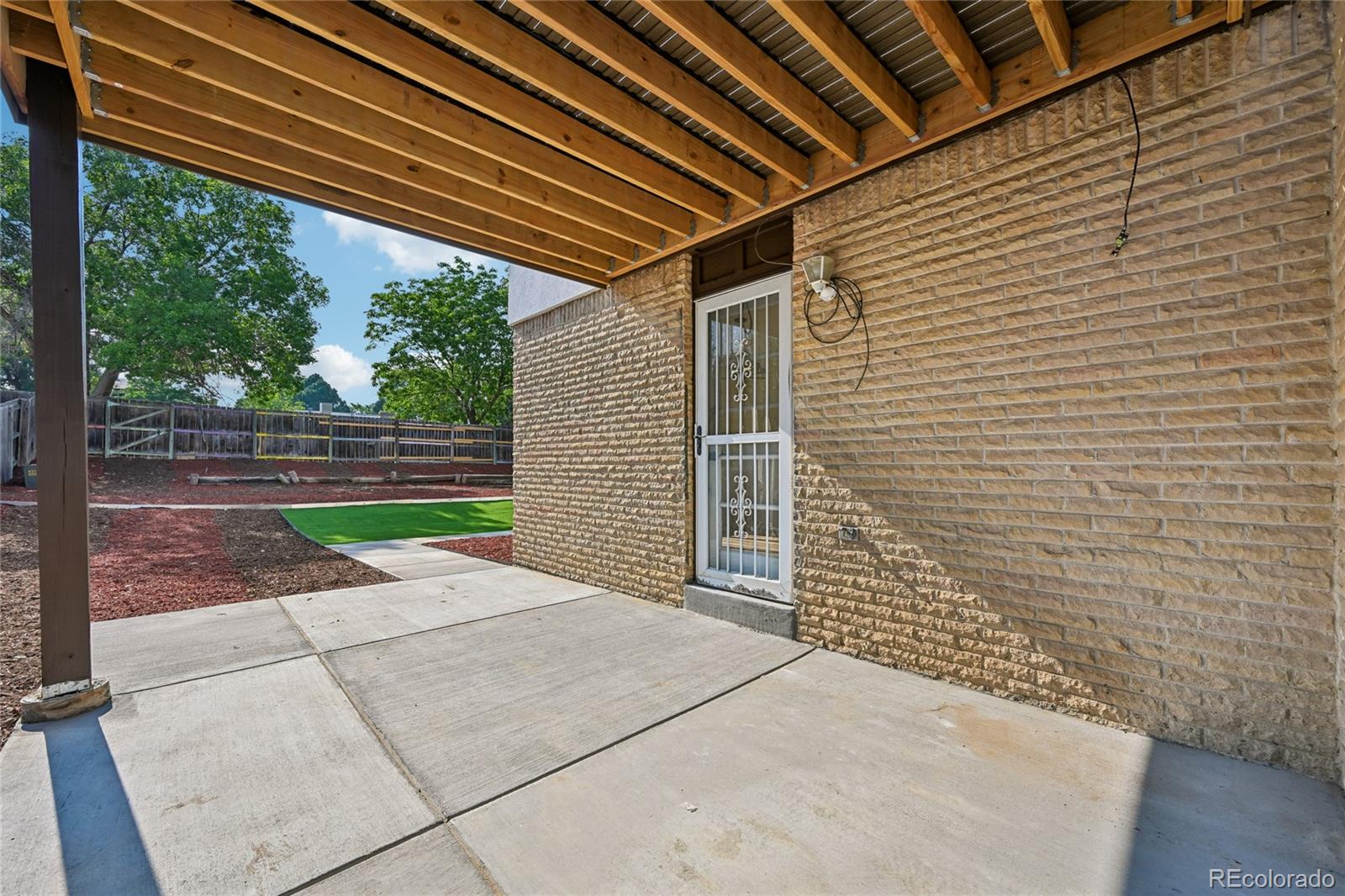 MLS Image #39 for 3145 s akron street,denver, Colorado