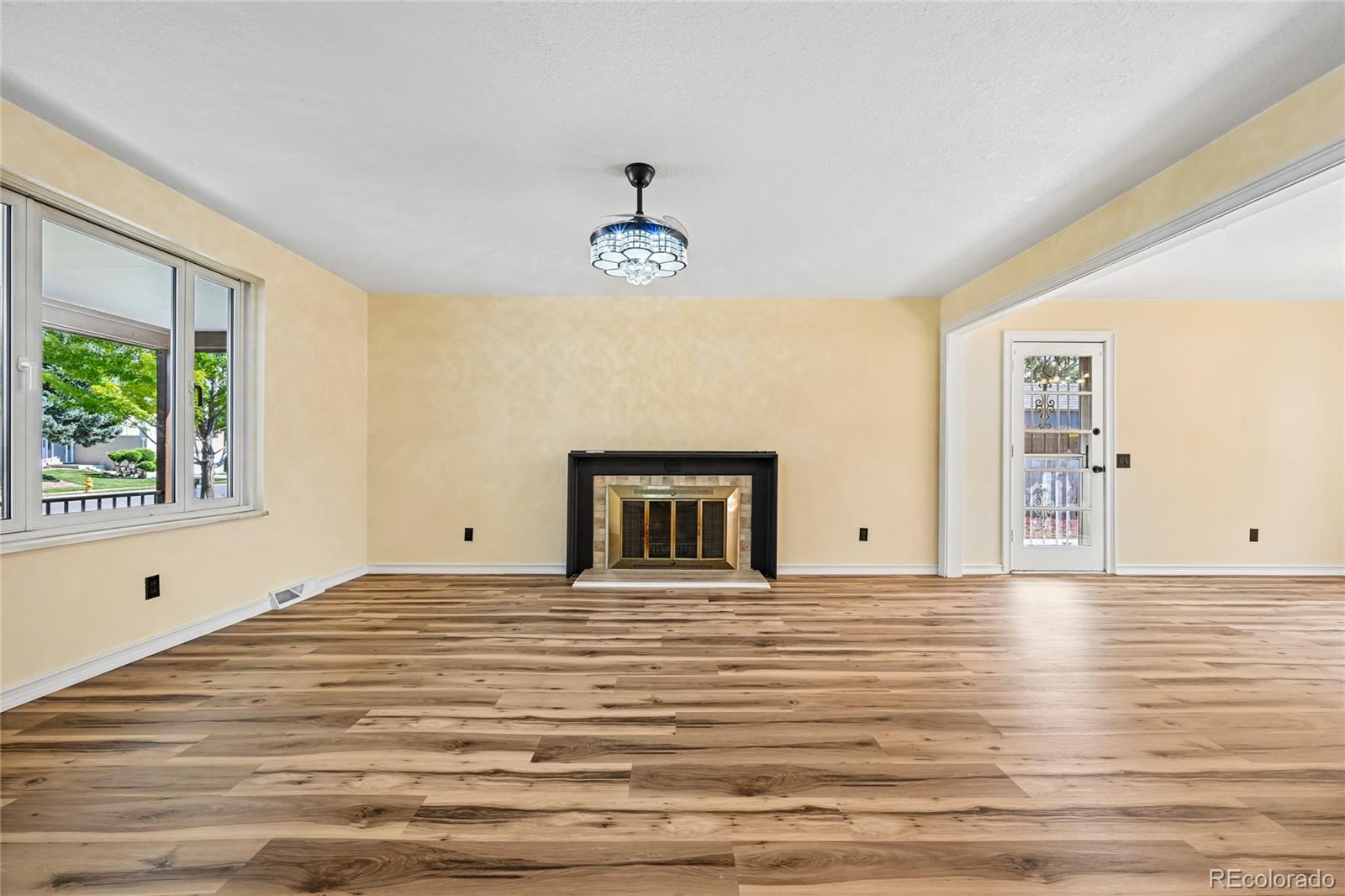 MLS Image #8 for 3145 s akron street,denver, Colorado
