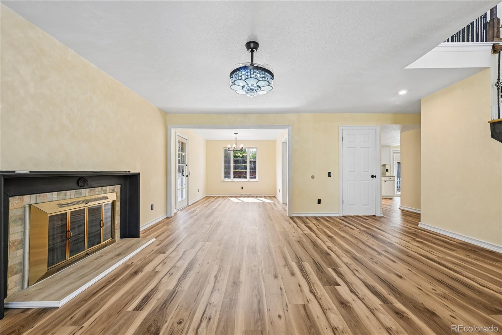 MLS Image #9 for 3145 s akron street,denver, Colorado