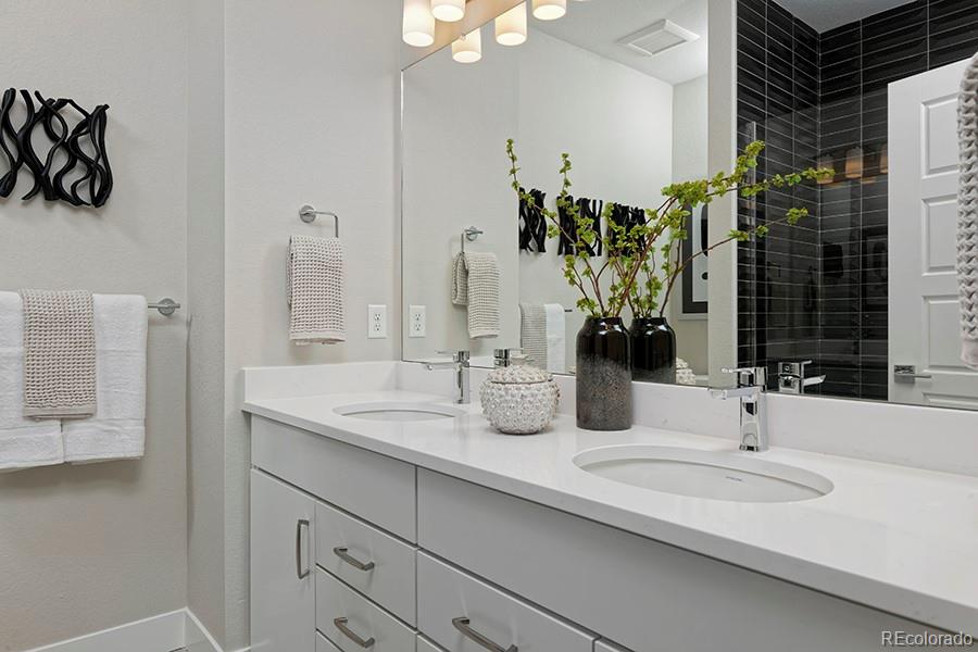 MLS Image #14 for 3141 w bates avenue,denver, Colorado