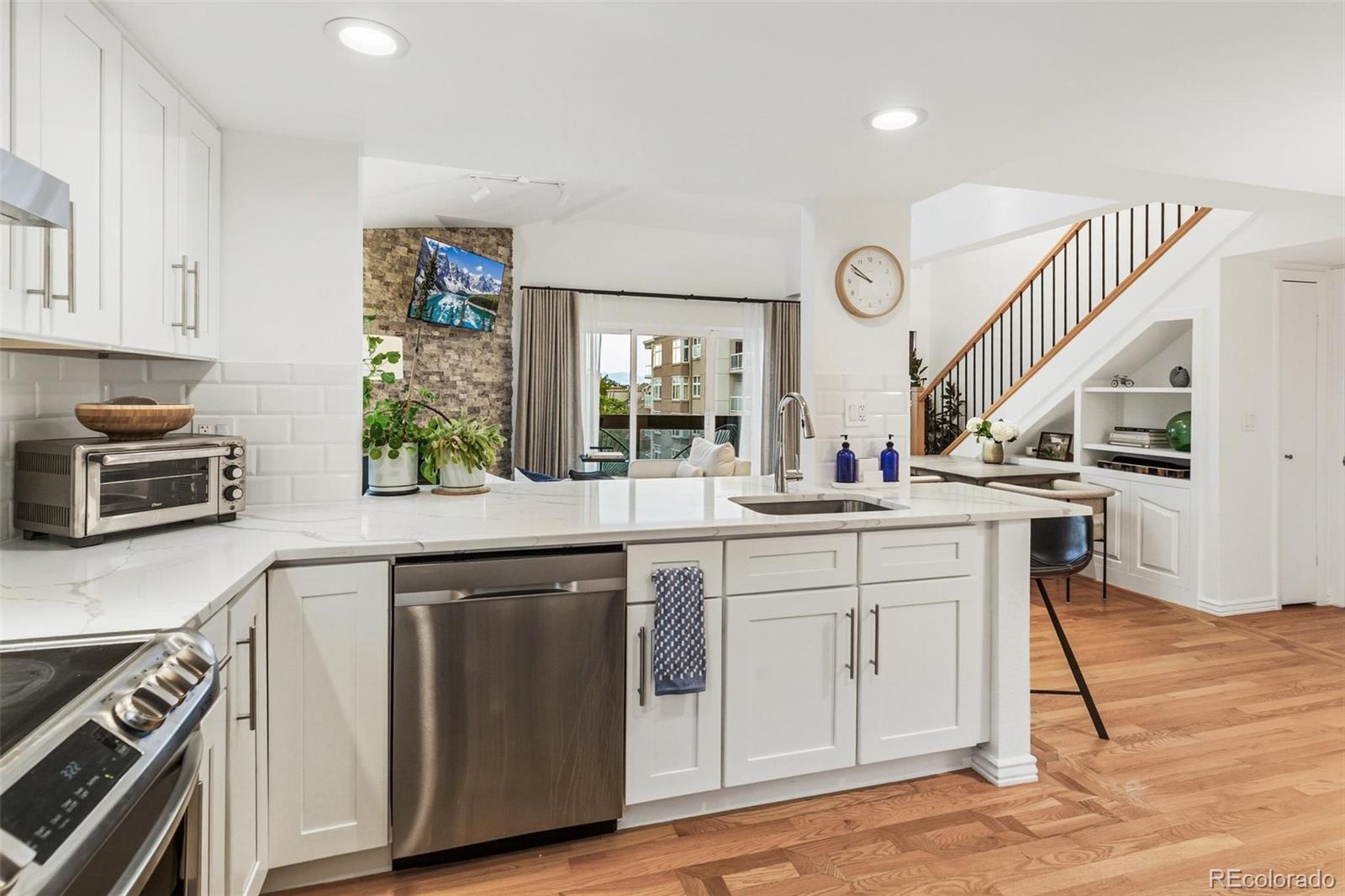 MLS Image #15 for 350  detroit street,denver, Colorado