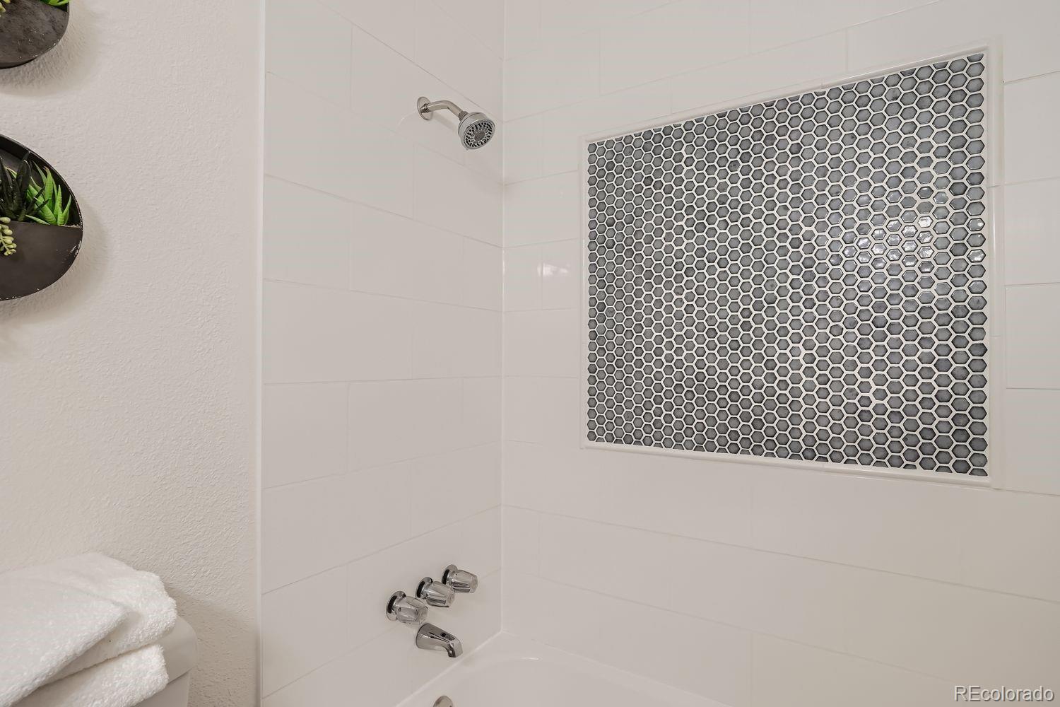 MLS Image #17 for 6800 e tennessee avenue,denver, Colorado