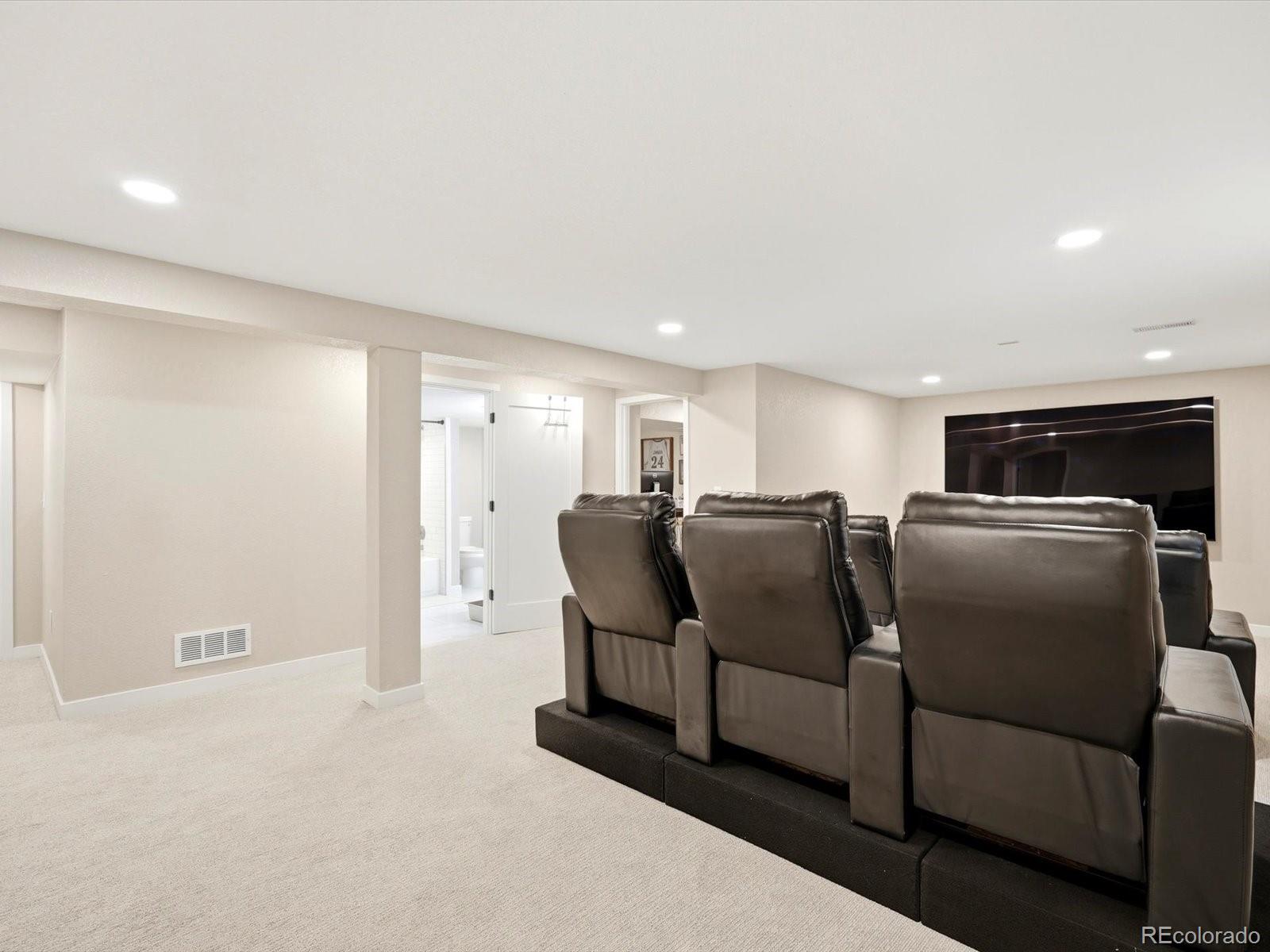 MLS Image #26 for 13782  omega circle,lone tree, Colorado