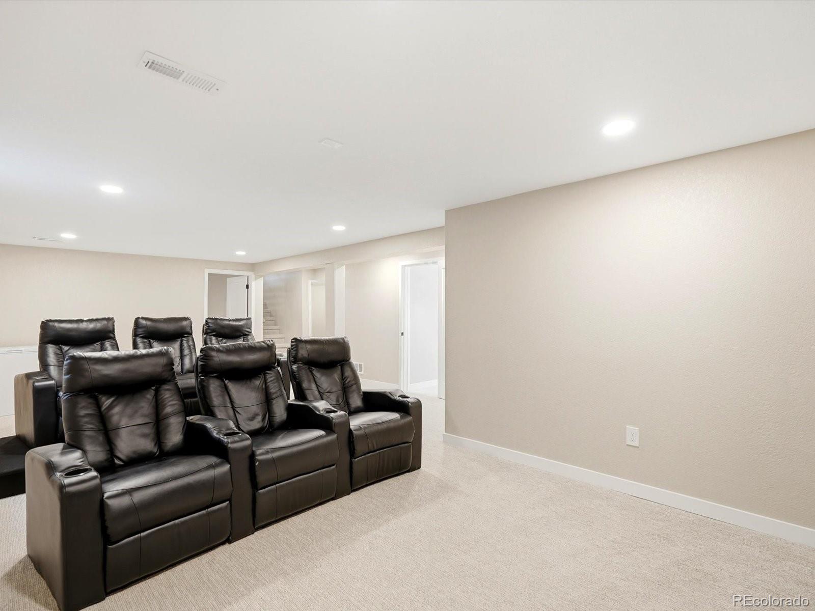 MLS Image #27 for 13782  omega circle,lone tree, Colorado