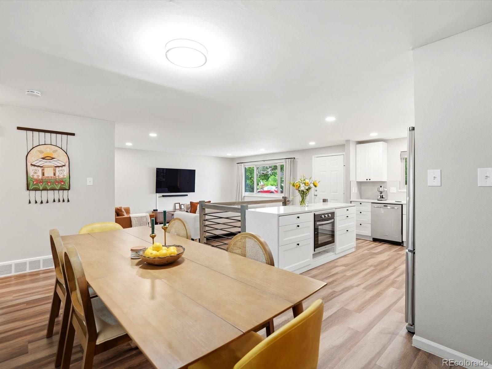 MLS Image #3 for 13782  omega circle,lone tree, Colorado