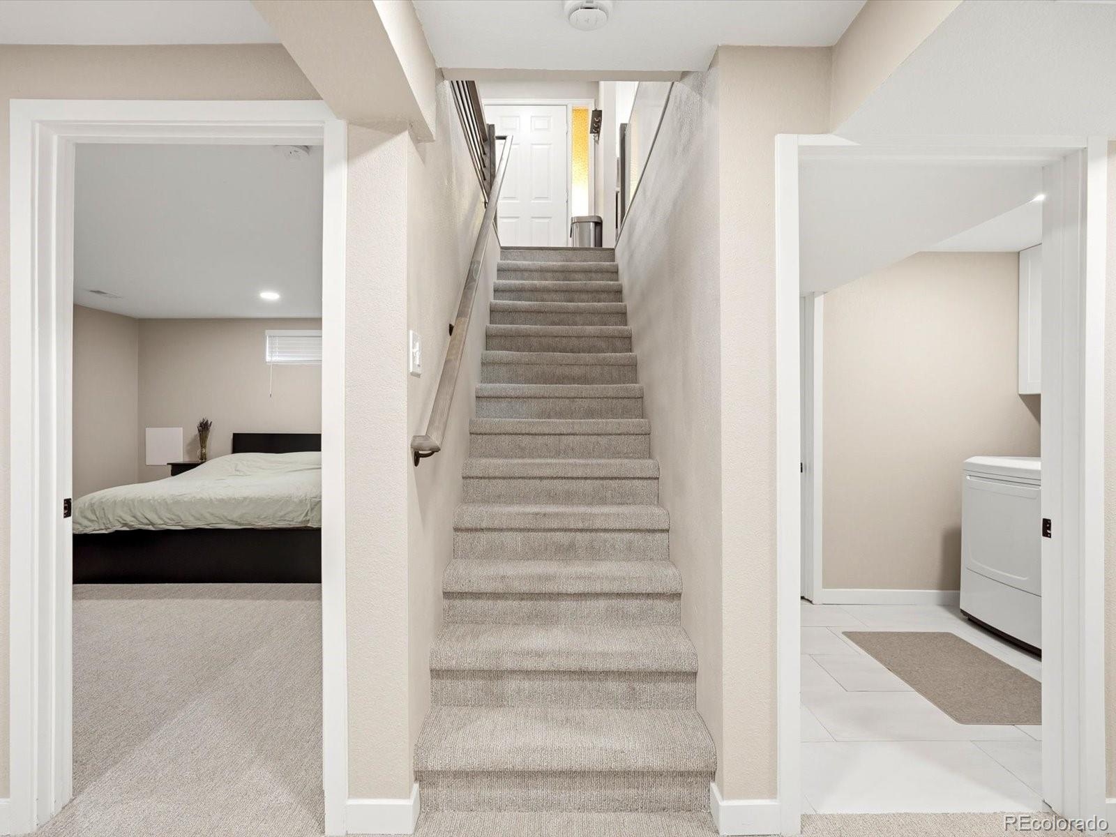 MLS Image #34 for 13782  omega circle,lone tree, Colorado