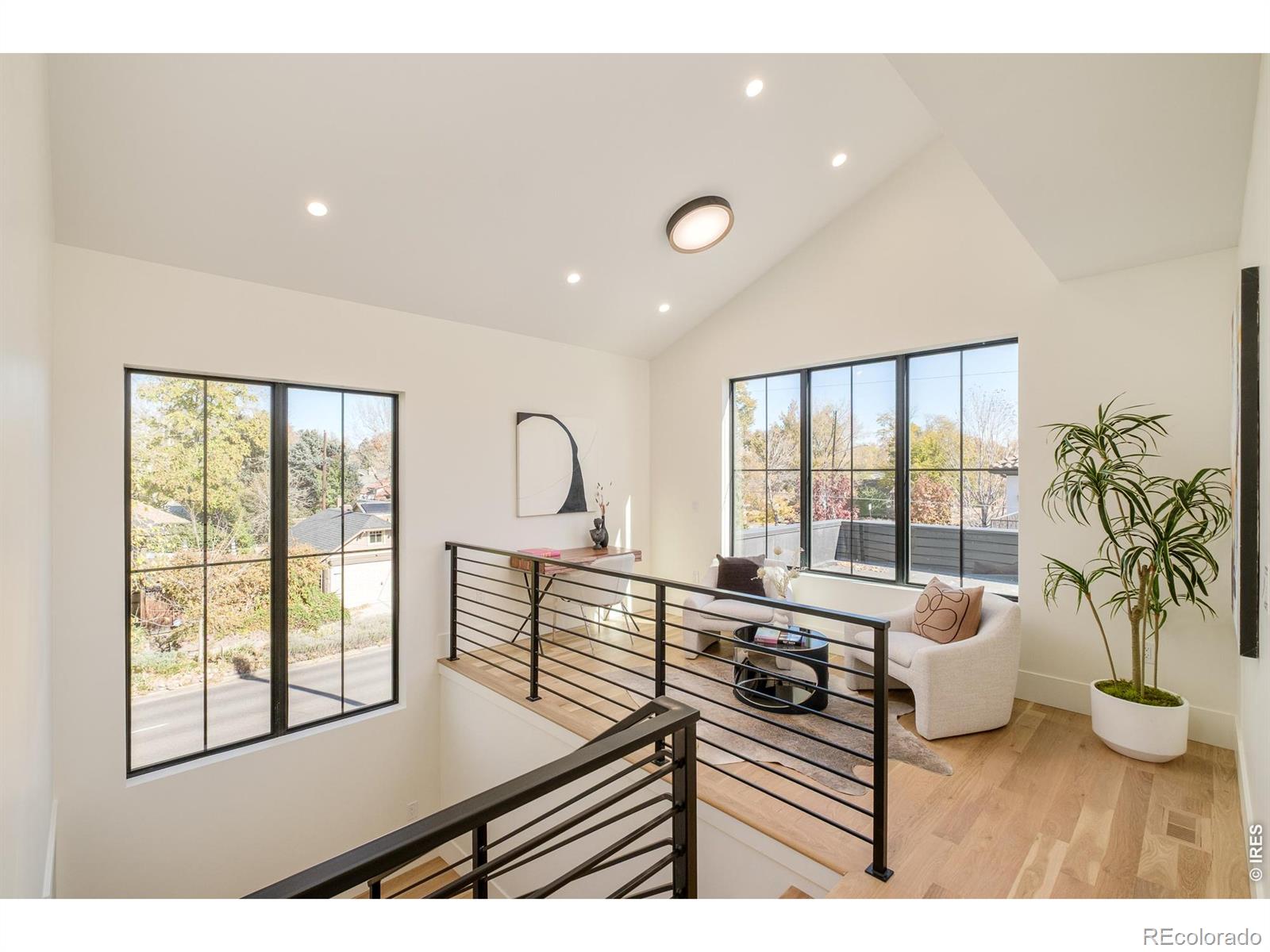 MLS Image #14 for 570  cook street,denver, Colorado