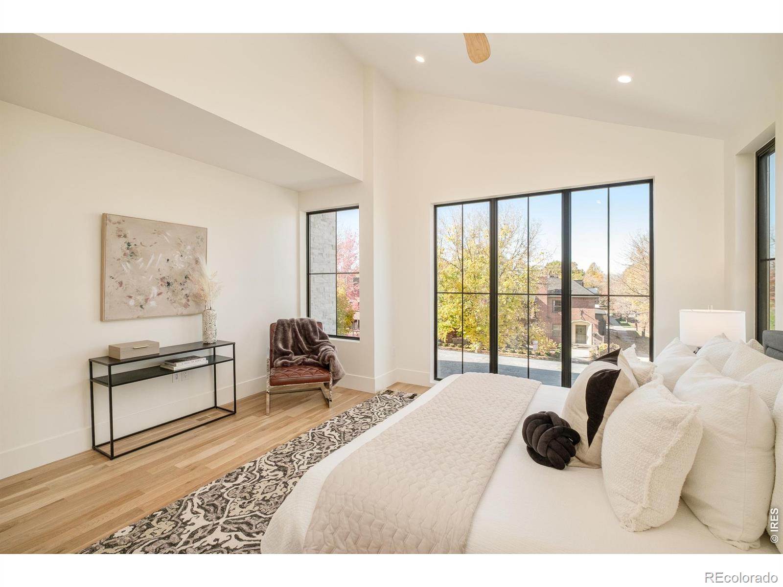 MLS Image #17 for 570  cook street,denver, Colorado