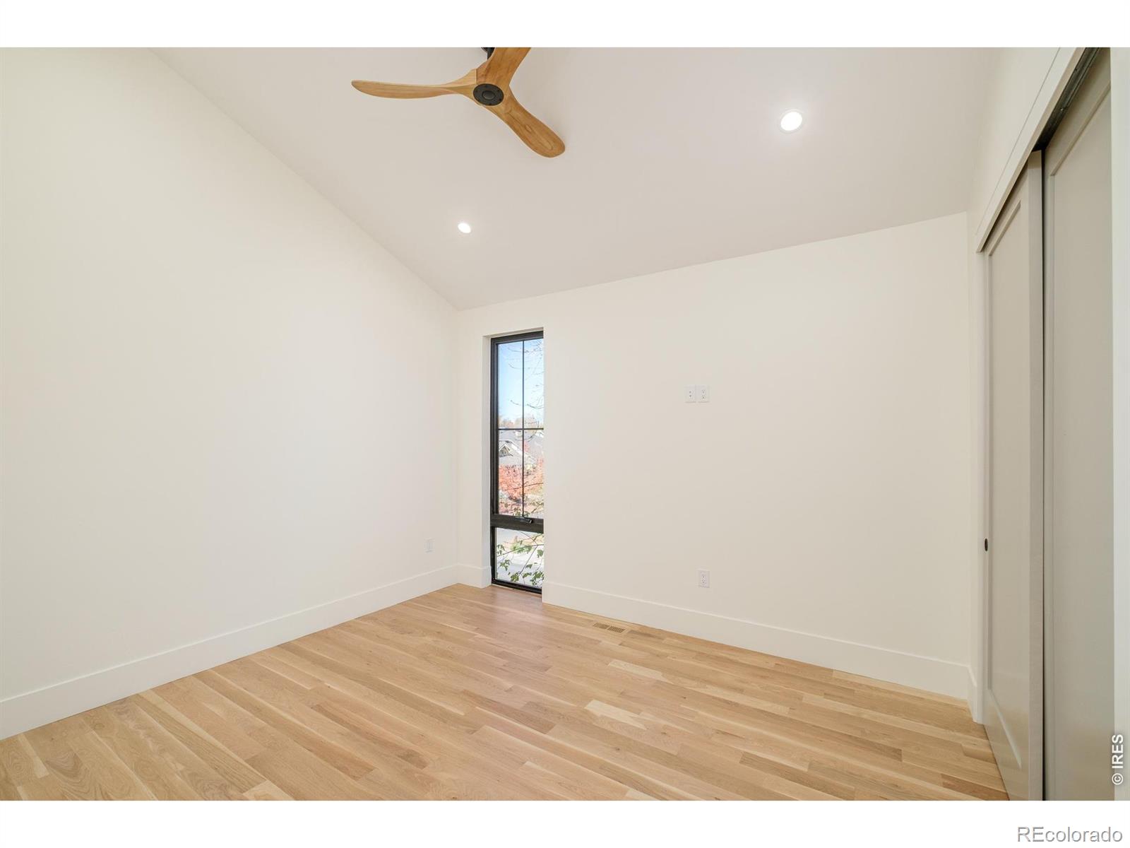 MLS Image #21 for 570  cook street,denver, Colorado