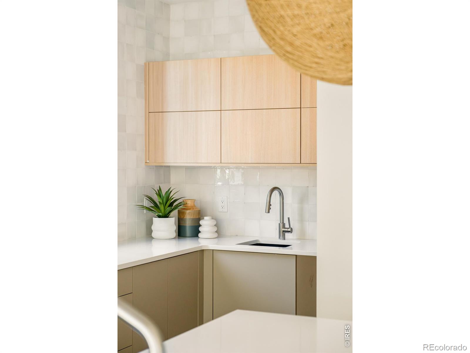MLS Image #25 for 570  cook street,denver, Colorado