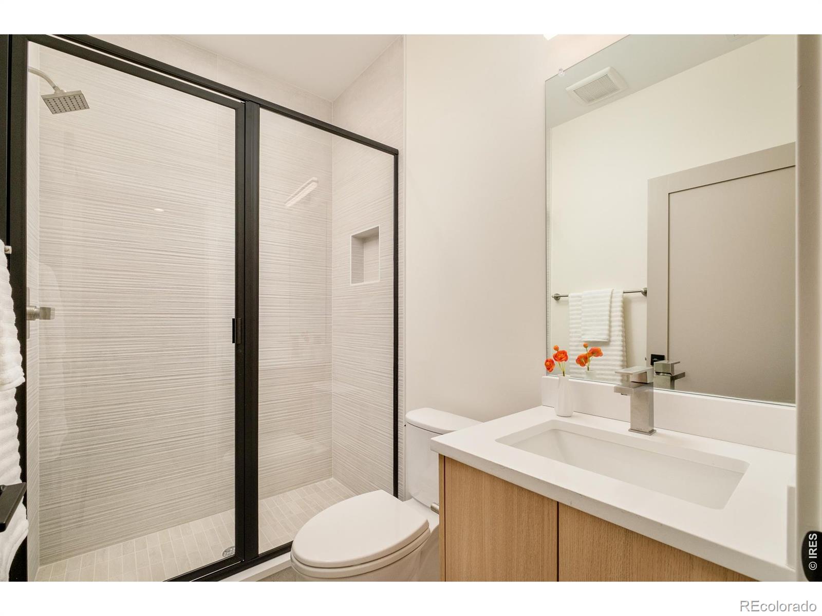 MLS Image #29 for 570  cook street,denver, Colorado